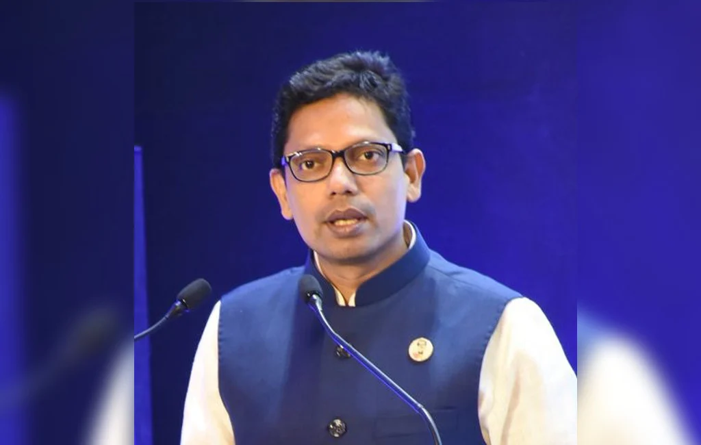 Palak shown arrested in murder attempt case