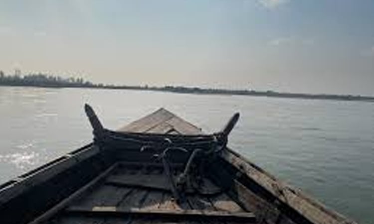 River Police rescues four fishermen from kidnappers in Meghna River