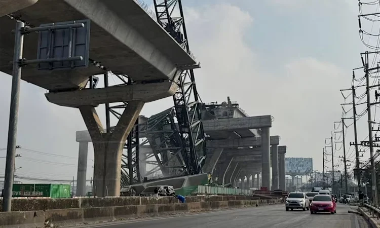 Crane collapse in Bangkok suburbs kills two: police