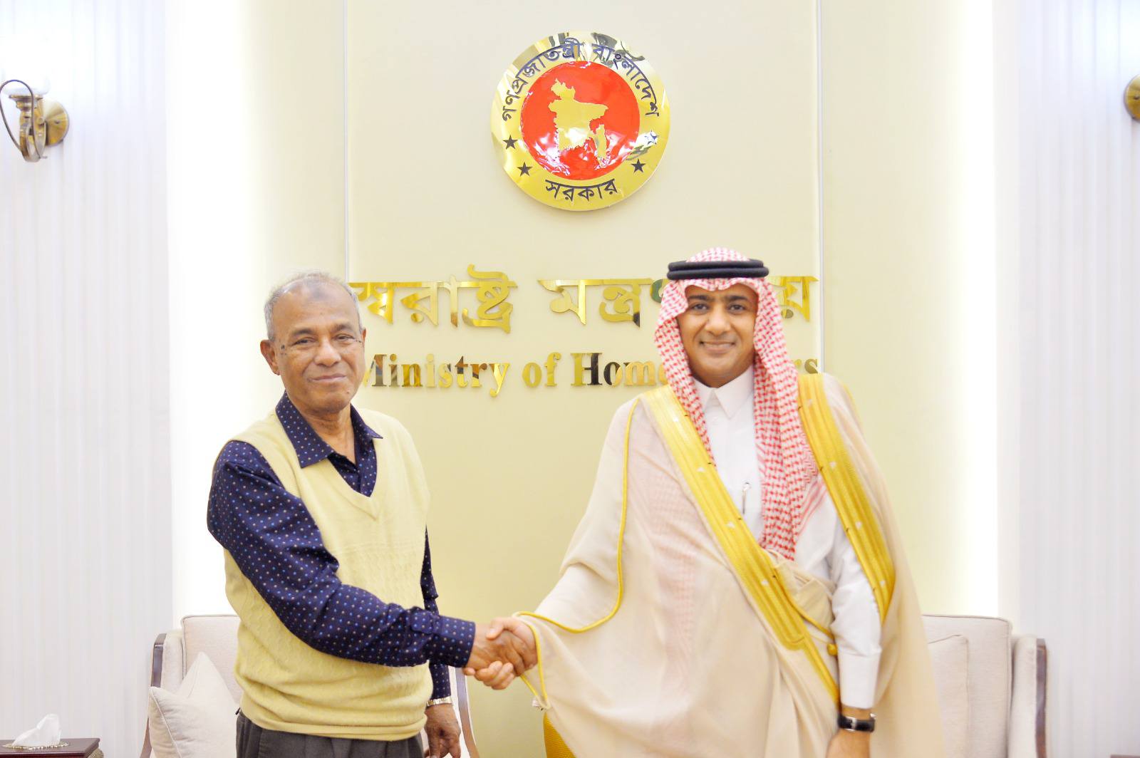 Saudi ambassador calls on home adviser, stresses deepening Bangladesh--Saudi ties