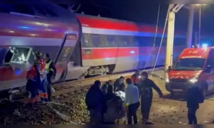 Train collision in Spain kills 21, injures dozens