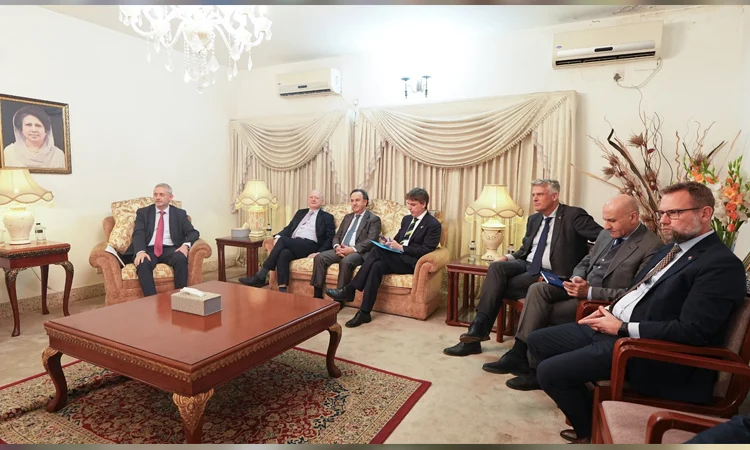 A delegation of the European Union countries led by EU Ambassador to Bangladesh Michael Miller met with BNP Chairman Tarique Rahman at his Gulshan political office today. Photo: BSS