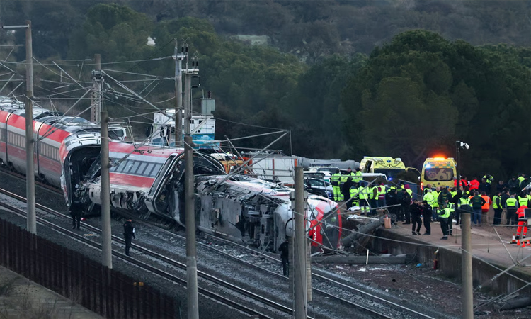 Spain seeks answers as high-speed train crash toll rises to 40