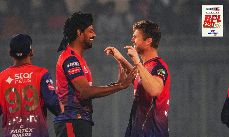 Fernando heroic puts Rajshahi into BPL final