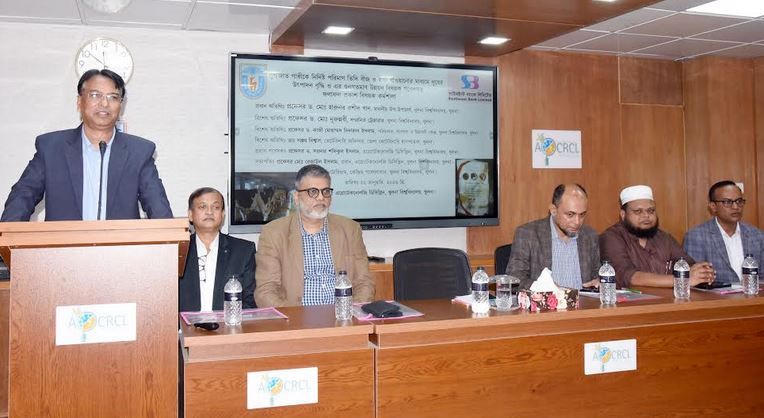 Live yeast, flaxseed effective in dairy cows' milk boost: research