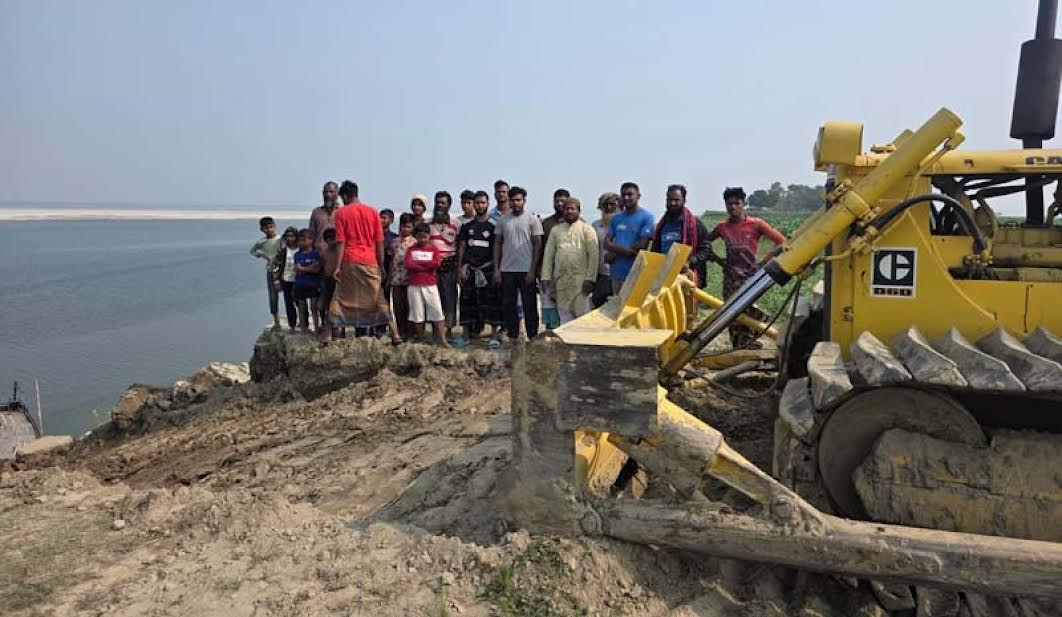 Embankment construction starts to protect erosion-prone areas in Rajshahi