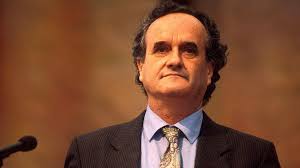 Journalist Mark Tully dies at 90