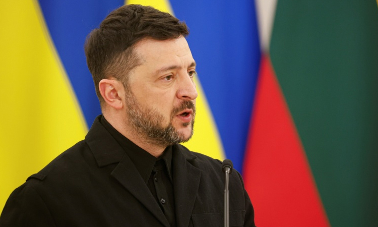 Zelensky seeks more air defence as Russia plunges Kyiv into cold