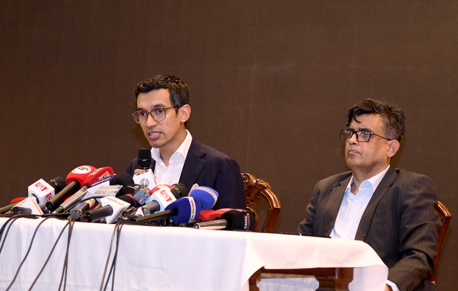BIDA Executive Chairman Chowdhury Ashik Mahmud Bin Harunspokem at a press briefing at the Foreign Service Academy (FSA). Photo: CA's Press Wing