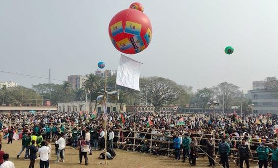 Tarique Rahman attends Rajshahi rally after visiting Shah Makhdum's Dargah