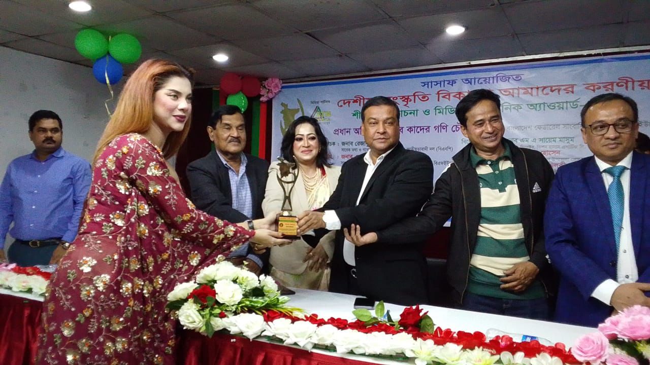 Alien culture locks door of conscience: Kader Gani 