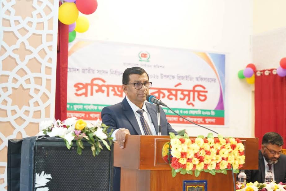 Training for presiding officers held in Khulna