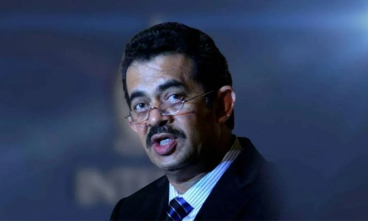 Interpol issues red notice for Indonesia 'gasoline godfather'