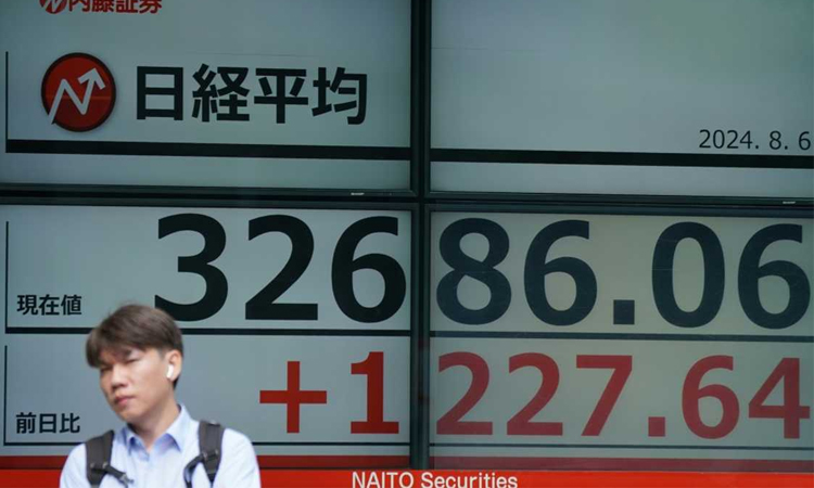 Stocks in Tokyo, Seoul surge after previous day's rout