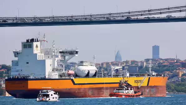 Japan's JERA signs major 27-year gas deal with Qatar