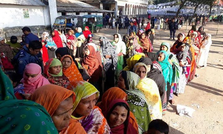 Female voters decisive in Khulna; BNP's 'Family Card' draws attention