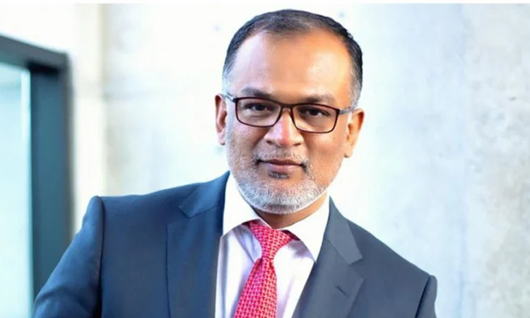 Adviser Bashir visits tortured child Mohana