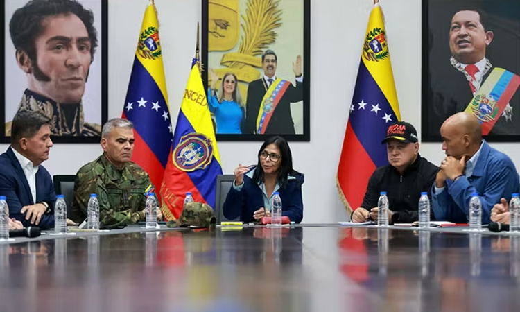 Venezuelan interim president meets with Spanish, French oil executives