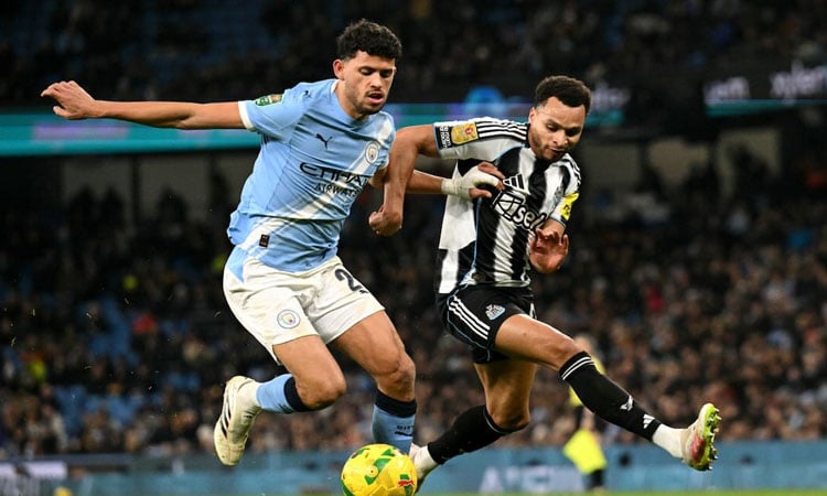Man City brush aside Newcastle to reach League Cup final
