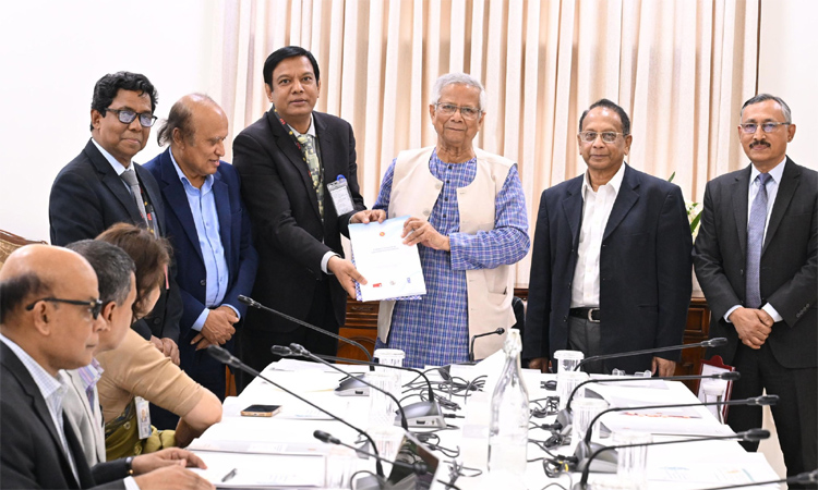 Training should focus on problem solving: CA