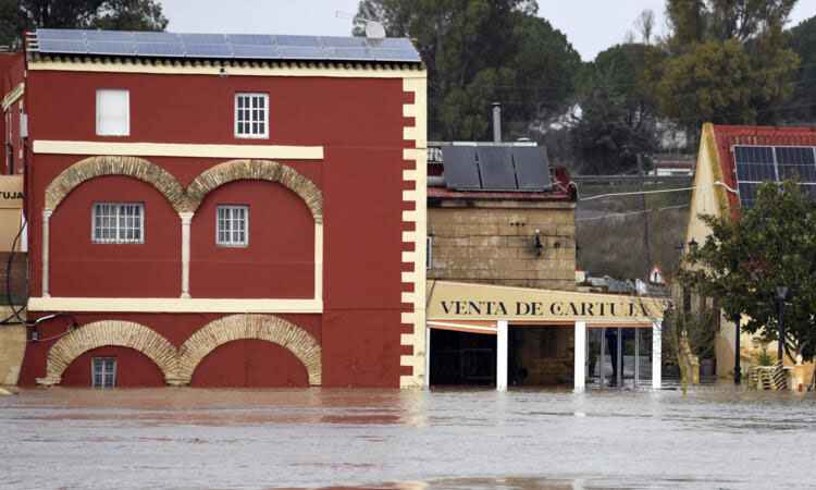 Spain, Portugal brace for fresh storm after flood deaths