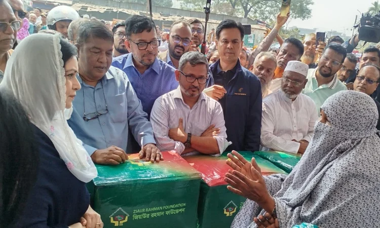 Dr Zubaida Rahman stands by victims of Bhashantek fire