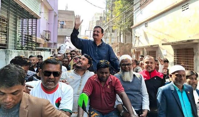 Minu promises to remain with people of Rajshahi as he did in the past