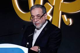 Iran defies US threats to insist on right to enrich uranium