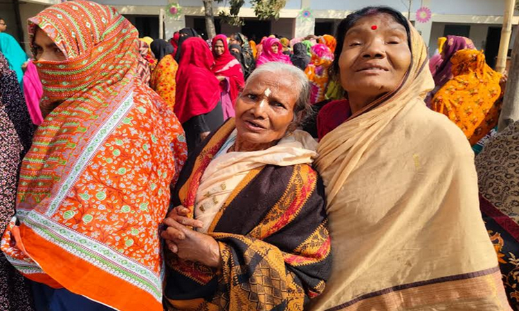 Rajshahi-3: Active participation of Hindu women voters at polling centers