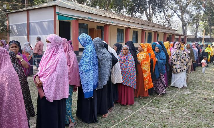 Festive poll atmosphere, high female turnout in Tangail