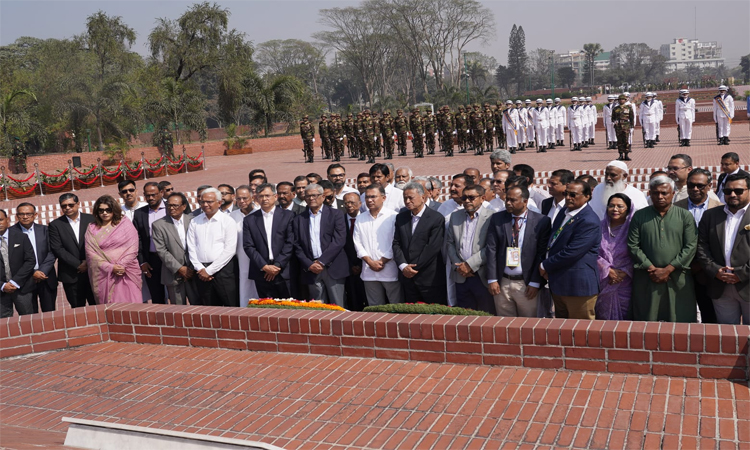 PM, new cabinet members pay homage to martyrs in Savar
