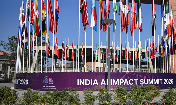 Job threats, rogue bots: five hot issues in AI