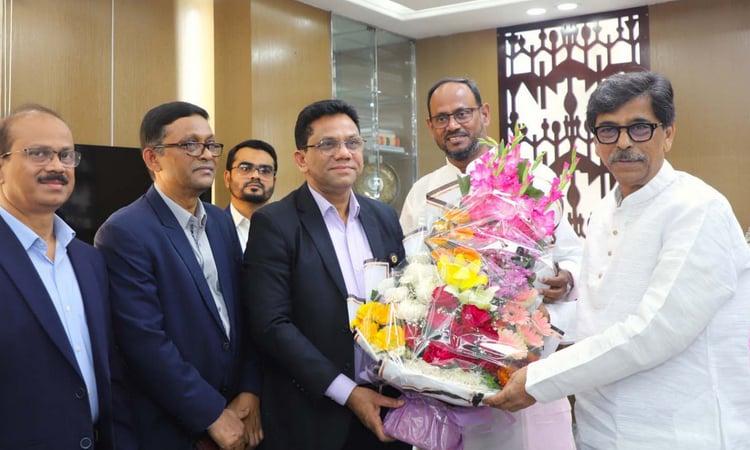 Agro products to be exported industrial scale in next one year: Agri Minister