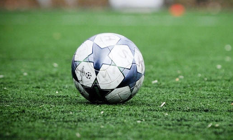 Leipzig host red-hot Dortmund with Champions League hopes slipping away