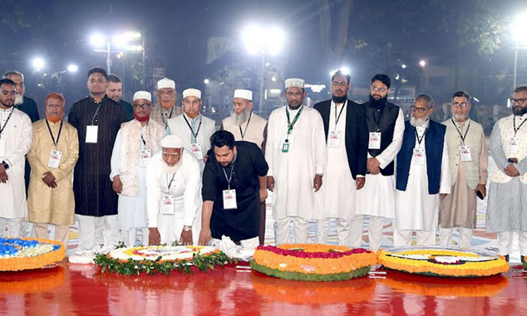 Jamaat Ameer pays tribute to language martyrs at Shaheed Minar