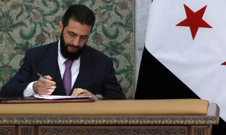 IS urges members to fight Syria's new government