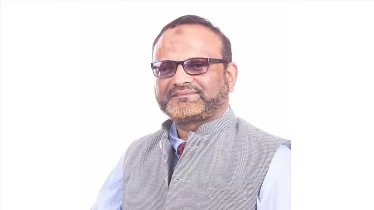 DU VC Prof Dr Niaz Ahmed submits resignation