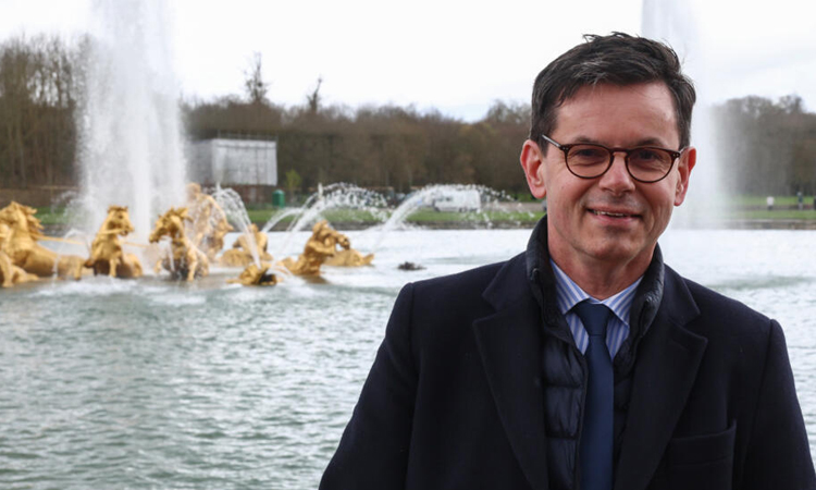Head of Versailles Palace to take over Louvre: source to AFP