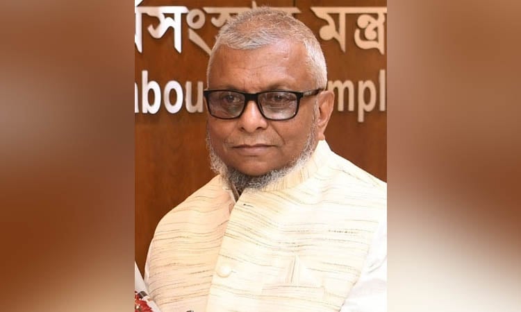 Labour Minister calls for stronger labour-management relations