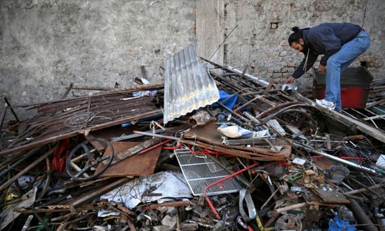 Pakistani sculptor turns scrap into colossal metal artworks