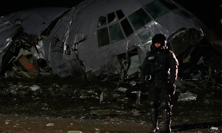 20 killed in cash-packed military plane crash in Bolivia
