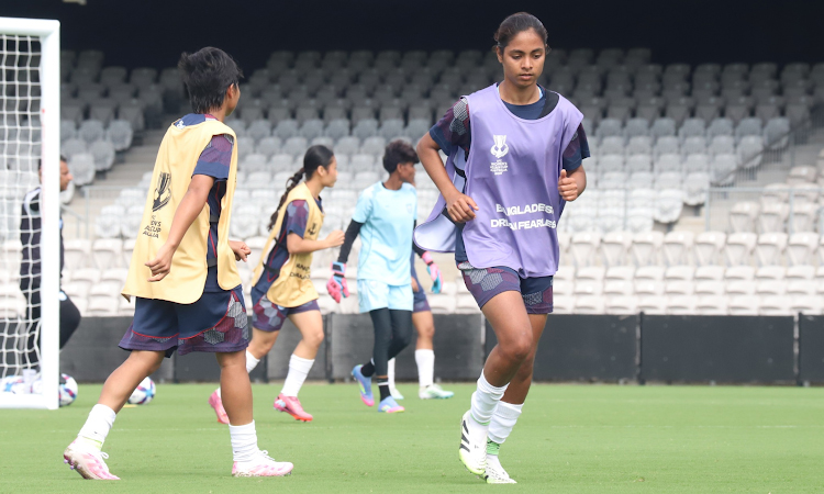 Women's national football team continues training in Sydney