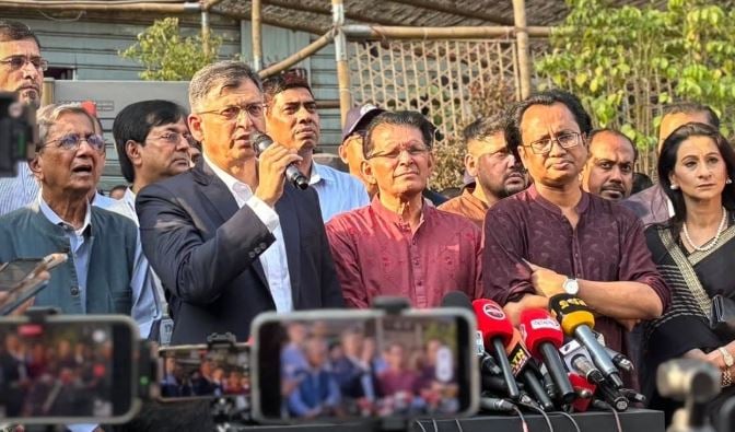 Salahuddin vows exemplary punishment for attackers of Prothom Alo, Daily Star