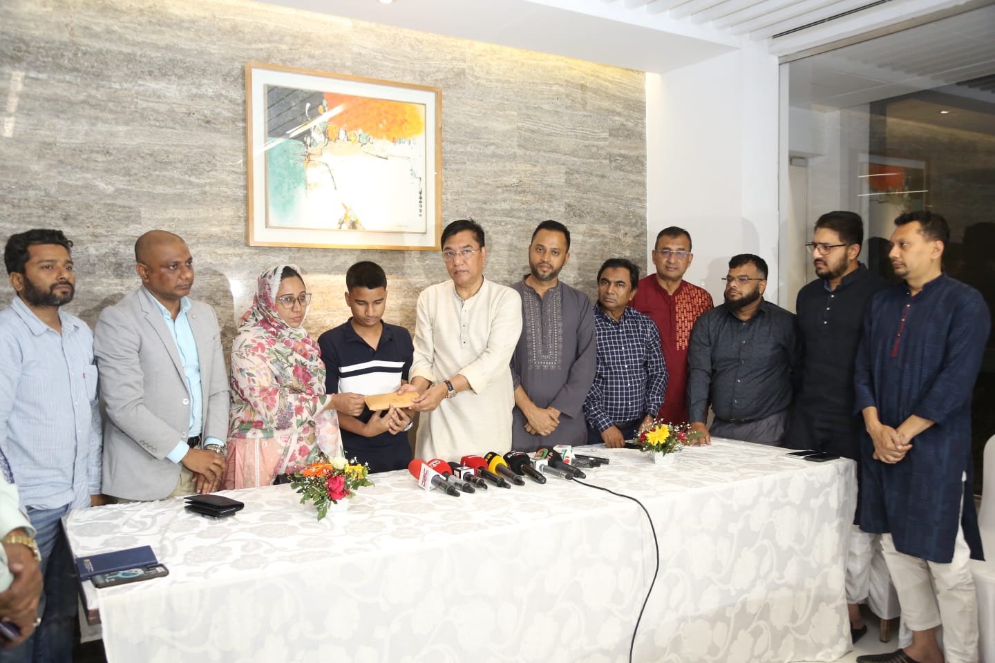 Tarique Rahman provides further aid for cancer-affected Jisan