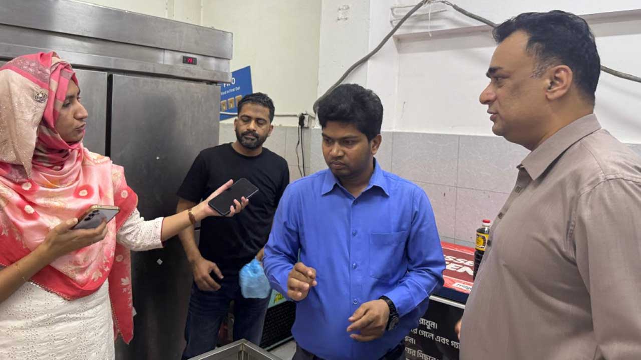 Mobile court penalizes food producer for unhygienic conditions in Ctg