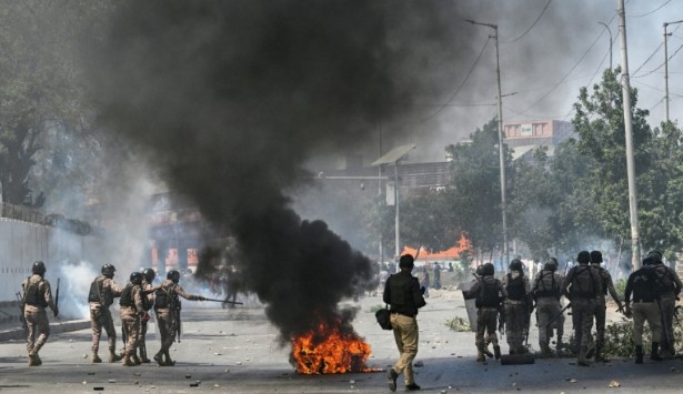 17 killed at pro-Iran protests across Pakistan