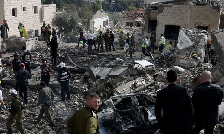 At least 3 injured in Jerusalem after Iran missile barrage: medics