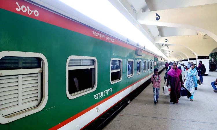 Preparatory meeting held to ensure safe train journey during Eid festival  