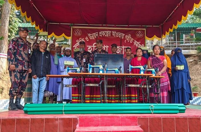 BGB provides humanitarian assistance to helpless families in Rangamati