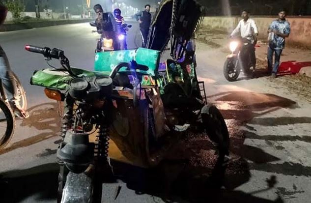 2 rickshaw pullers killed in Rajshahi road accident